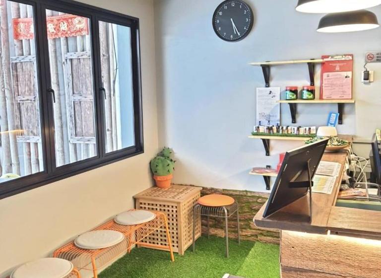 فندق Spot On 90165 Village Farmer Corporate