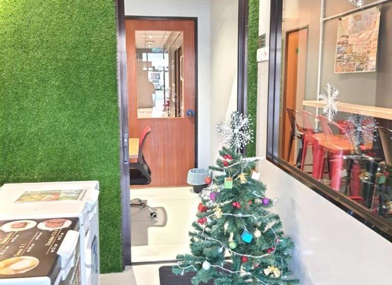 فندق Spot On 90165 Village Farmer Corporate