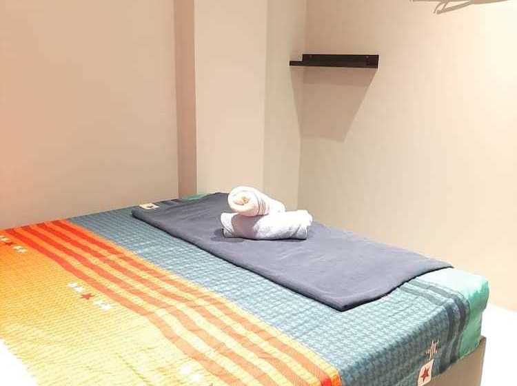 فندق Spot On 90165 Village Farmer Corporate