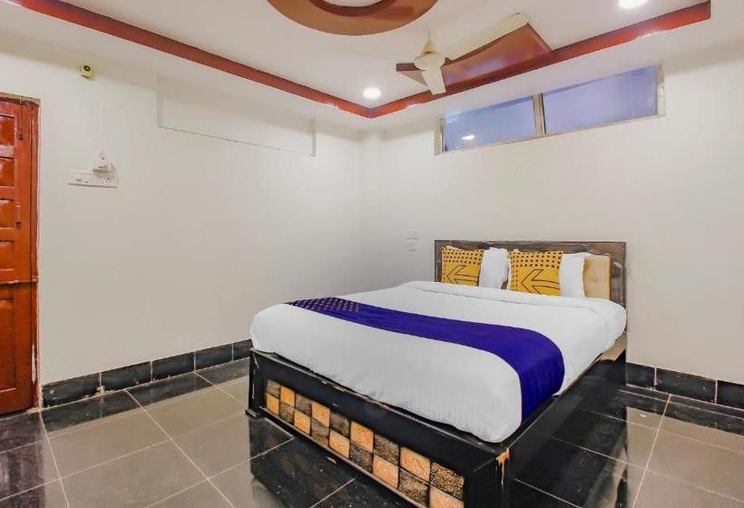 هتل Spot On  Grand Inn