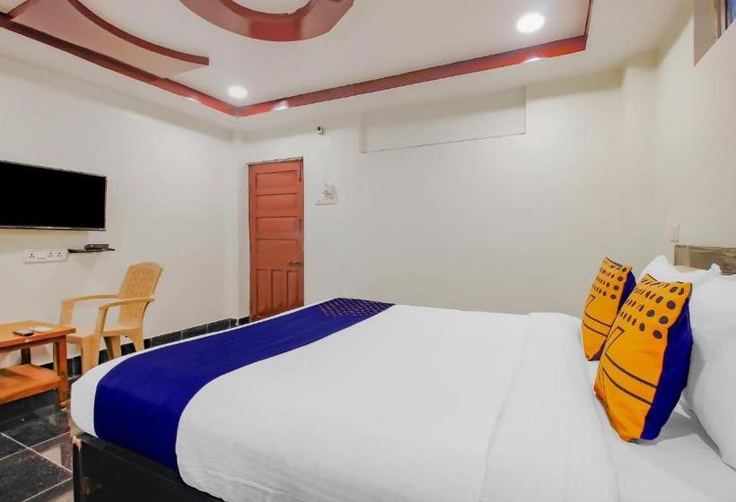 هتل Spot On  Grand Inn