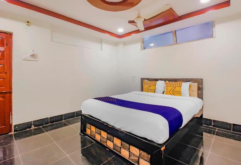 هتل Spot On  Grand Inn