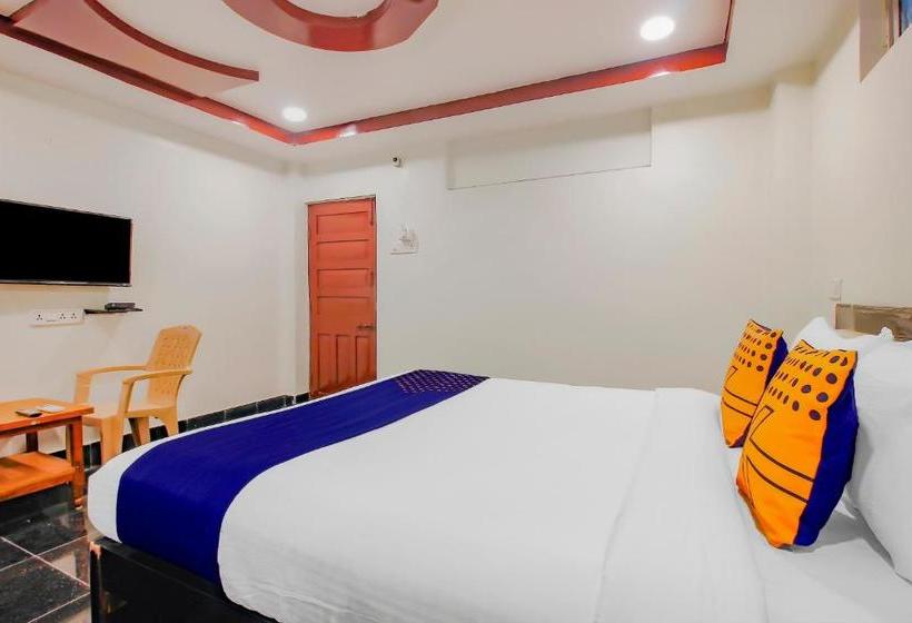 هتل Spot On  Grand Inn