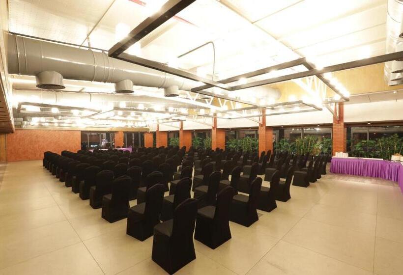 בית מלון כפרי Tara Suns