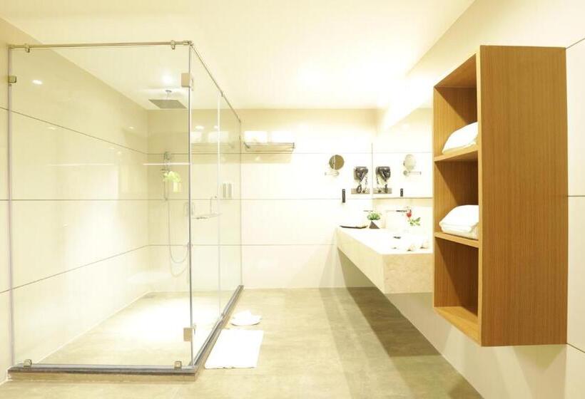 בית מלון כפרי Tara Suns