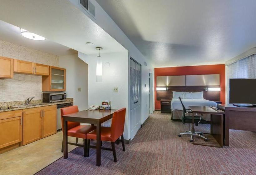 Отель Vivo South Bend