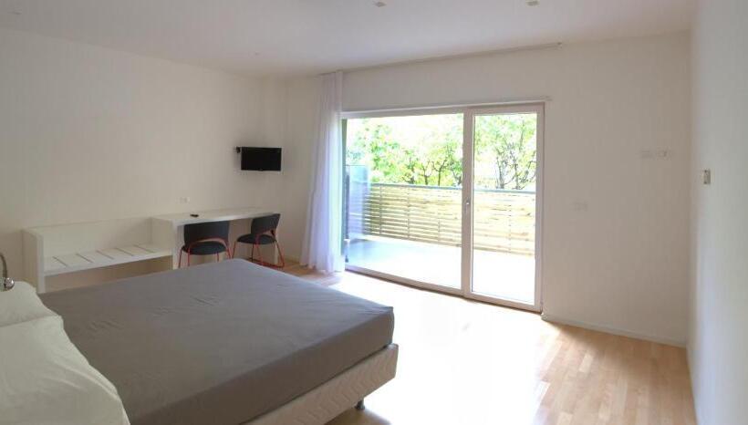 ペンション Affittacamere Rezzo