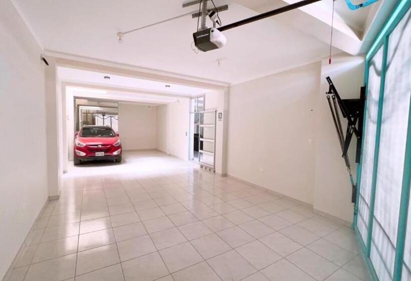 پانسیون Hostal Real Cerrillos