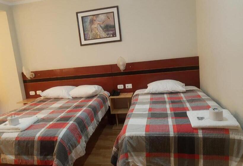 پانسیون Hostal Real Cerrillos