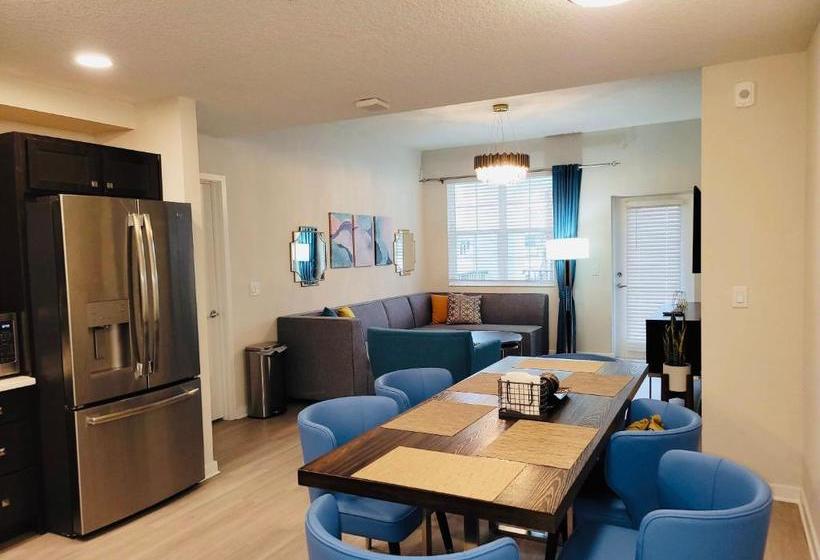 2br   Disney Suite