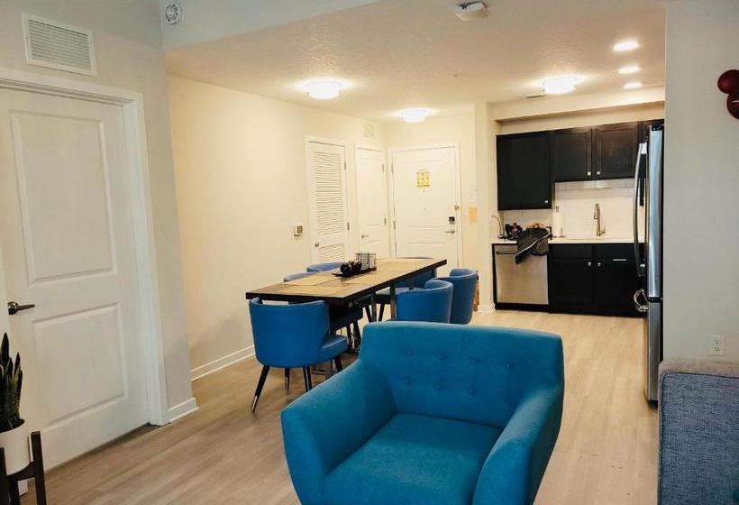 2br   Disney Suite
