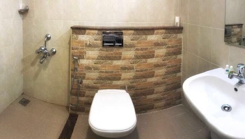 Отель Treebo Aptin