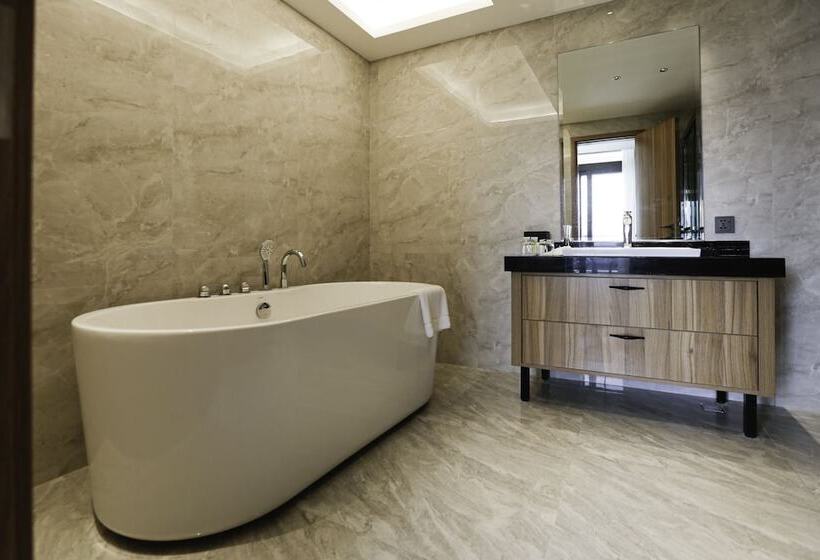 هتل Casiana Tagaytay Managed By Hii