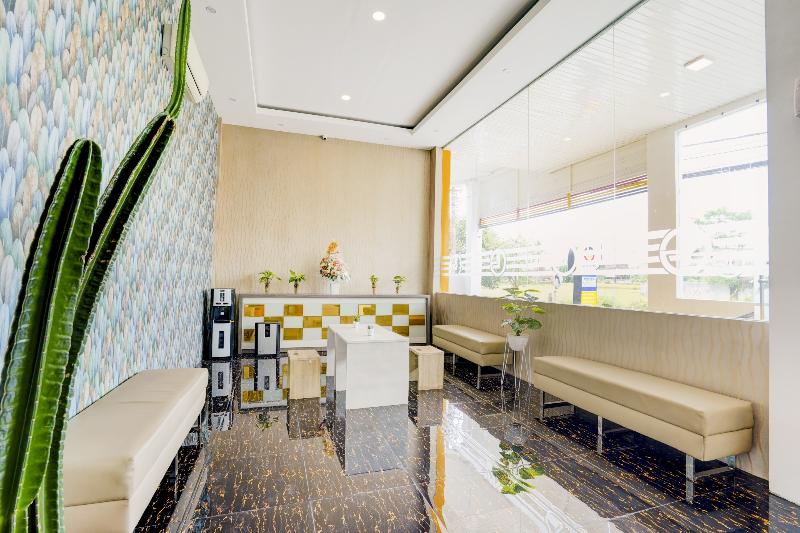 ホテル Collection O 90176 Lg  Jember