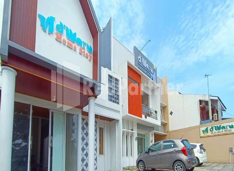 Отель D Waru Homestay Syariah Near Jl Slamet Riyadi Mitra Reddoorz