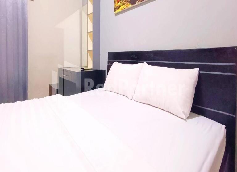 فندق D Waru Homestay Syariah Near Jl Slamet Riyadi Mitra Reddoorz