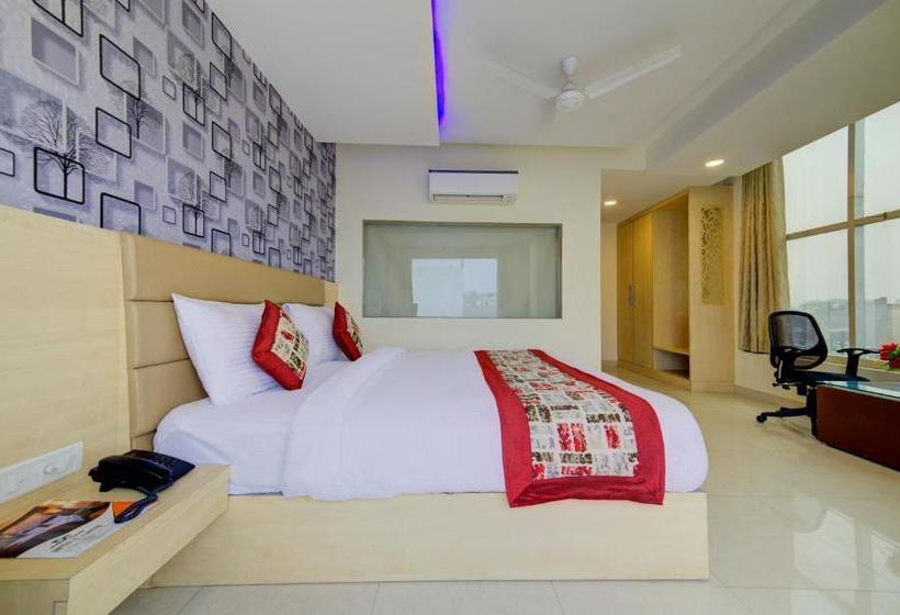 فندق Grand Suites A Unit Of D Capitol Near Delhi Airport