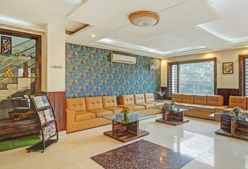 ホテル Fabescape Trance Ganga Resort Shivpuri