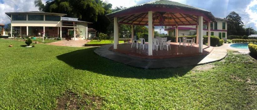 Finca Hotel El Rocio