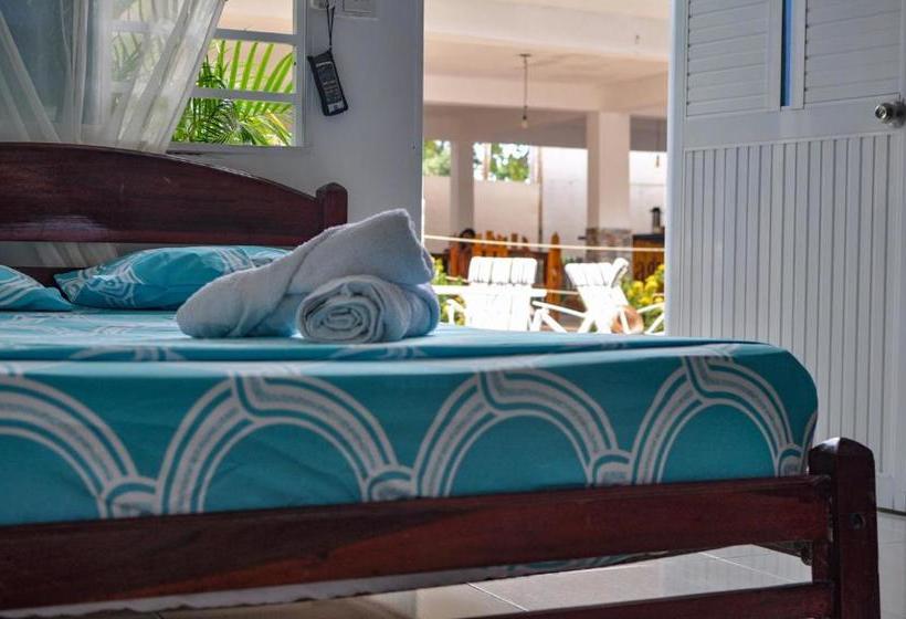 בית מלון כפרי Hostal Cuyagua