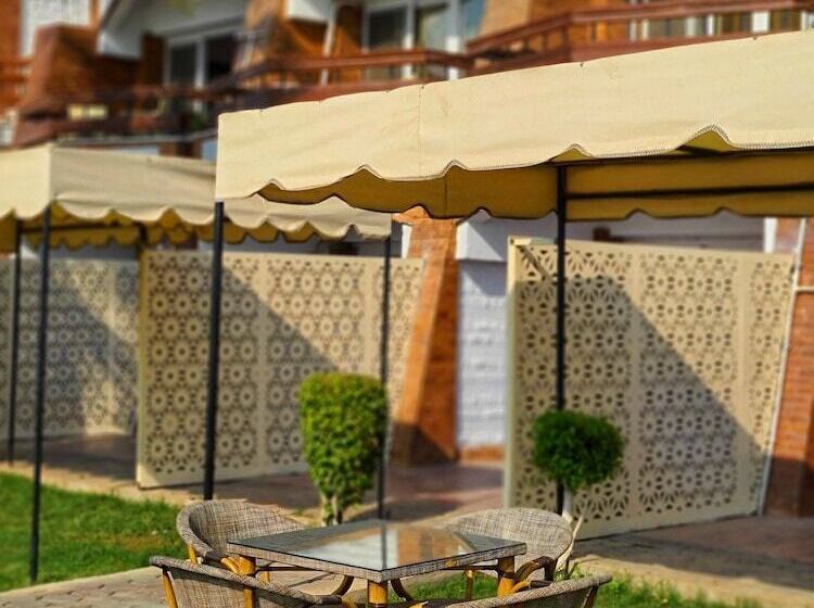 هتل Jewel Maadi Cabins And Club