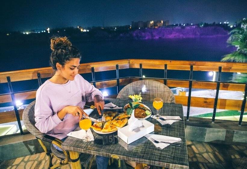 هتل Jewel Maadi Cabins And Club