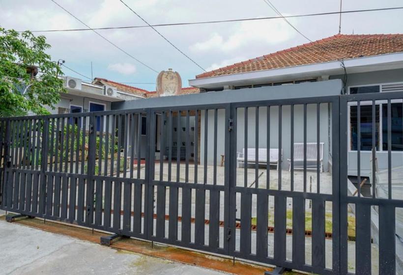 호텔 Koolkost @ Jalan Cinde Raya Barat Semarang