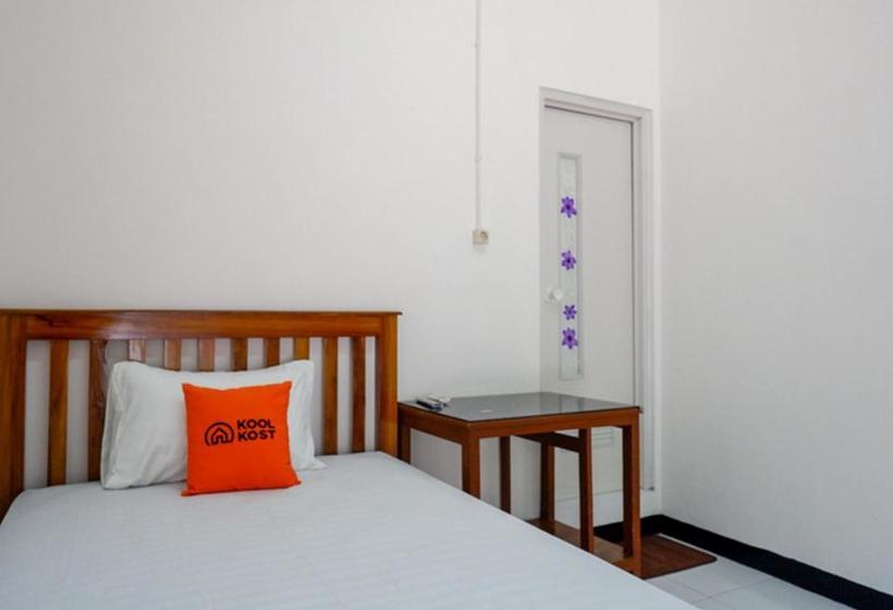 호텔 Koolkost @ Jalan Cinde Raya Barat Semarang