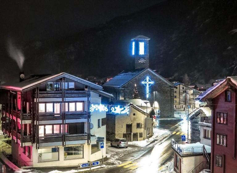 בית מלון כפרי Krone   Only Bed & Breakfast