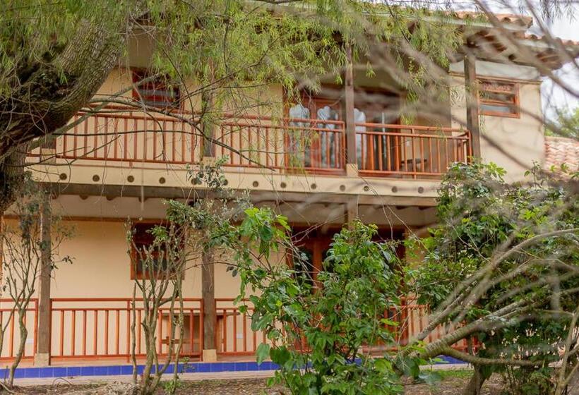 هتل Marquesa De Pinares