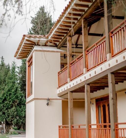 فندق Marquesa De Pinares