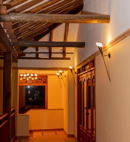 فندق Marquesa De Pinares