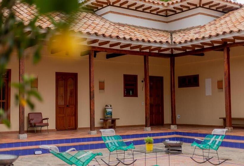 فندق Marquesa De Pinares