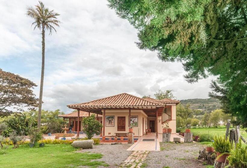 فندق Marquesa De Pinares