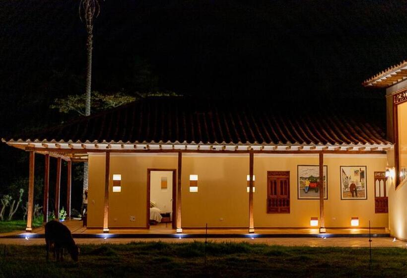 فندق Marquesa De Pinares