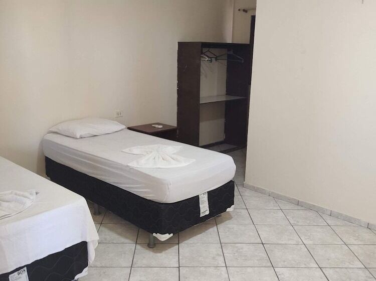 בית מלון כפרי Mediterrâneo Praia