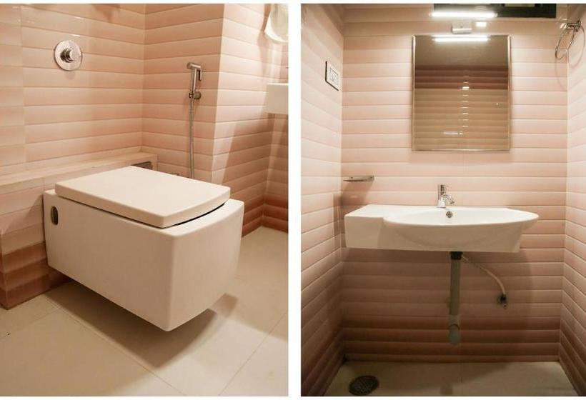 בית מלון כפרי Oyo 77228 Hgc Comfort Room S