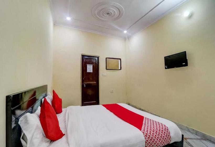 Отель Oyo 77298 Ishan Guest House