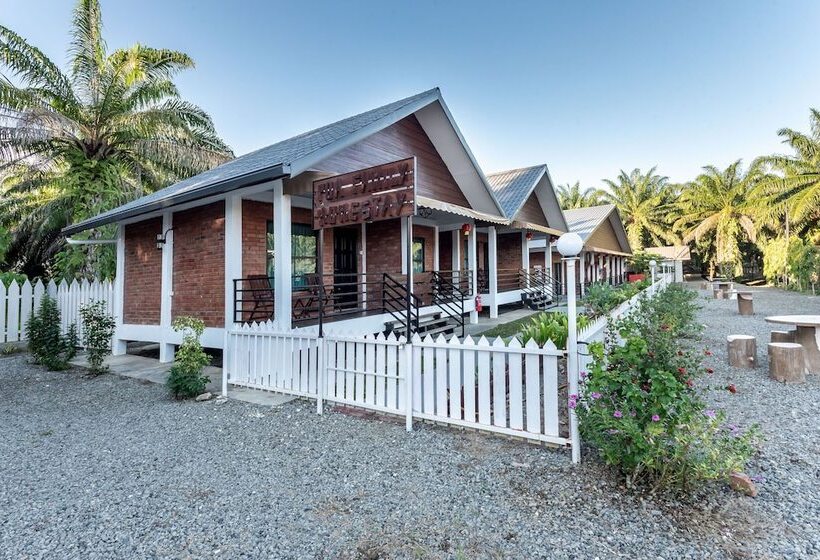 فندق Oyo 90149 Pua Family Semporna