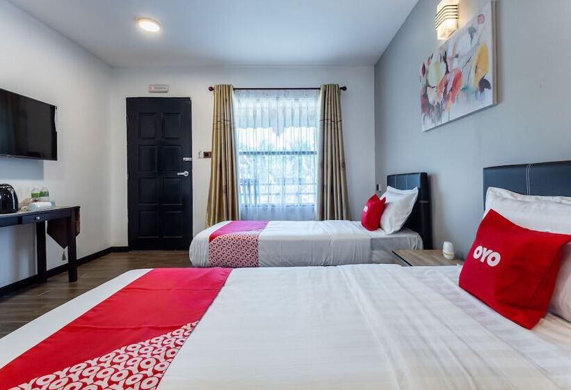 فندق Oyo 90149 Pua Family Semporna
