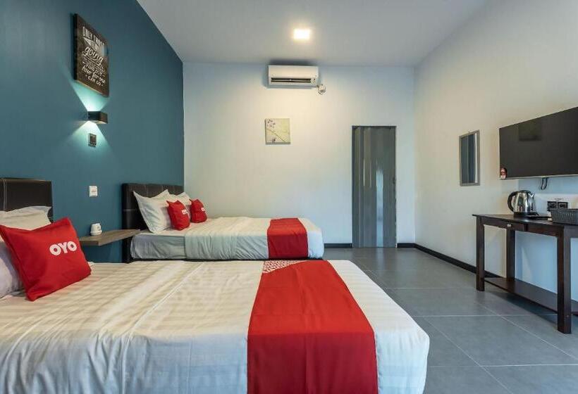 فندق Oyo 90149 Pua Family Semporna