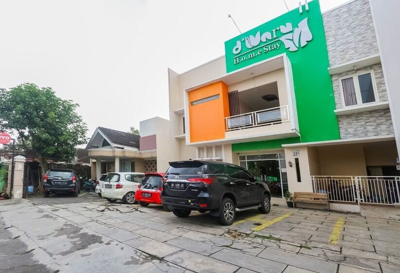 Отель D Waru Homestay Syariah Near Jl Slamet Riyadi Mitra Reddoorz