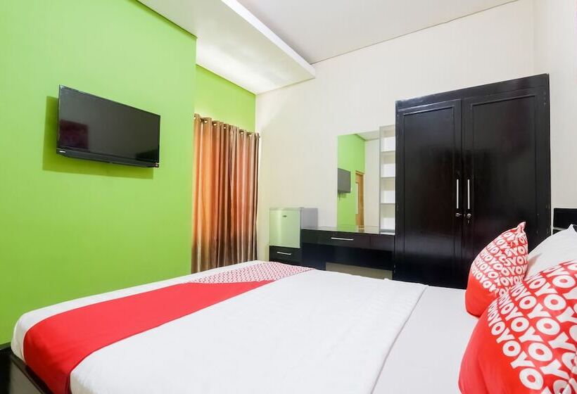 호텔 D Waru Homestay Syariah Near Jl Slamet Riyadi Mitra Reddoorz