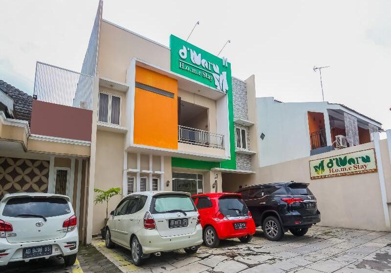 酒店 D Waru Homestay Syariah Near Jl Slamet Riyadi Mitra Reddoorz