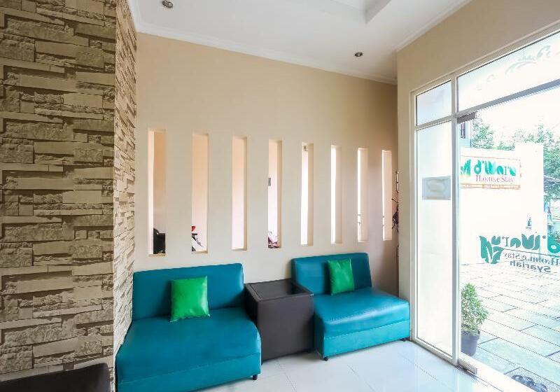 Отель D Waru Homestay Syariah Near Jl Slamet Riyadi Mitra Reddoorz