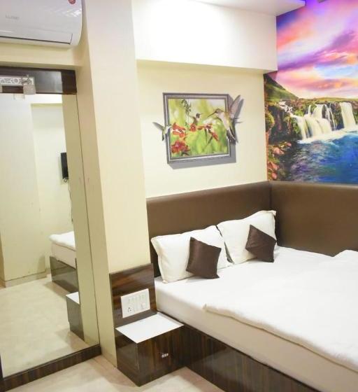 בית מלון כפרי Panchgani Inn