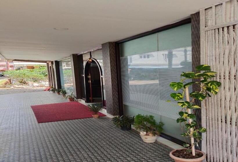 ホテル Pigeons Nest