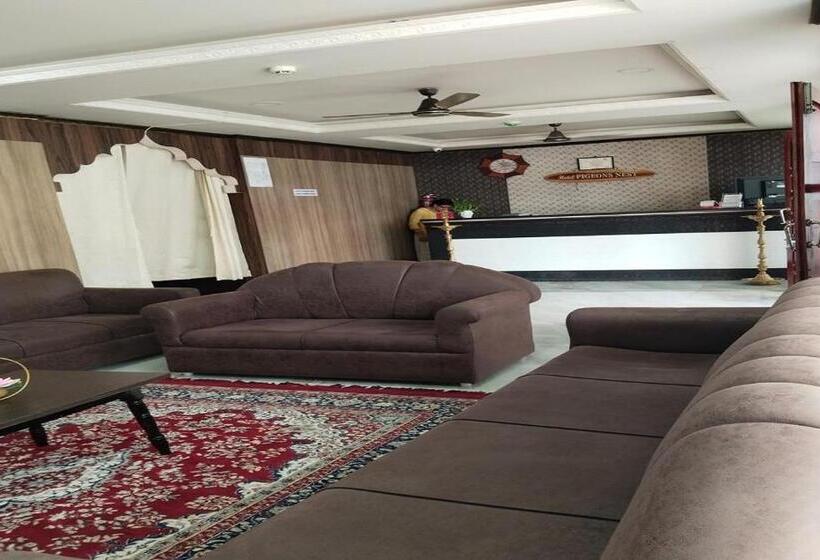 ホテル Pigeons Nest