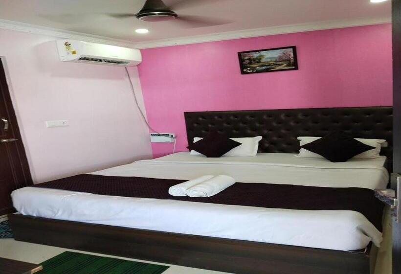 ホテル Pigeons Nest