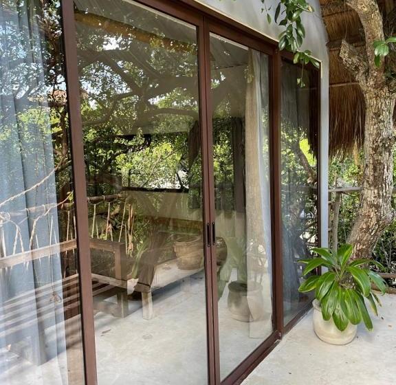 בית מלון כפרי Roc Jungle Tulum